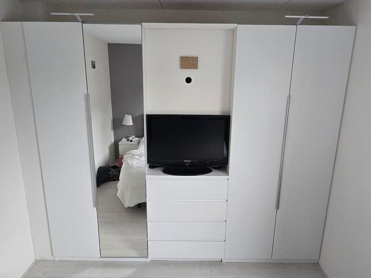 Ikea Pax Kasten en Malm Ladekast met Verlichting, Huis en Inrichting, Kasten | Wandmeubels, Gebruikt, 200 cm of meer, 50 tot 75 cm