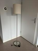 Hele nette staande lamp, Huis en Inrichting, Lampen | Vloerlampen, Ophalen, Zo goed als nieuw, Metaal, 150 tot 200 cm