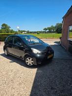 Toyota Aygo 1.0 12V Vvt-i 5DRS 2011 Zwart te koop, Voorwielaandrijving, 4 stoelen, Origineel Nederlands, Handgeschakeld