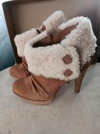 Georgette ugg laarzen met hak maat 40 - ZGAN, Kleding | Dames, Schoenen, UGG, Bruin, Ophalen of Verzenden, Gedragen
