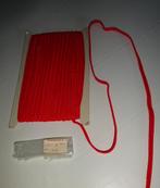 Nieuw Koord galon voor het Uniform en pantalon in goud ROOD, Verzamelen, Militaria | Algemeen, Ophalen of Verzenden, Overige soorten