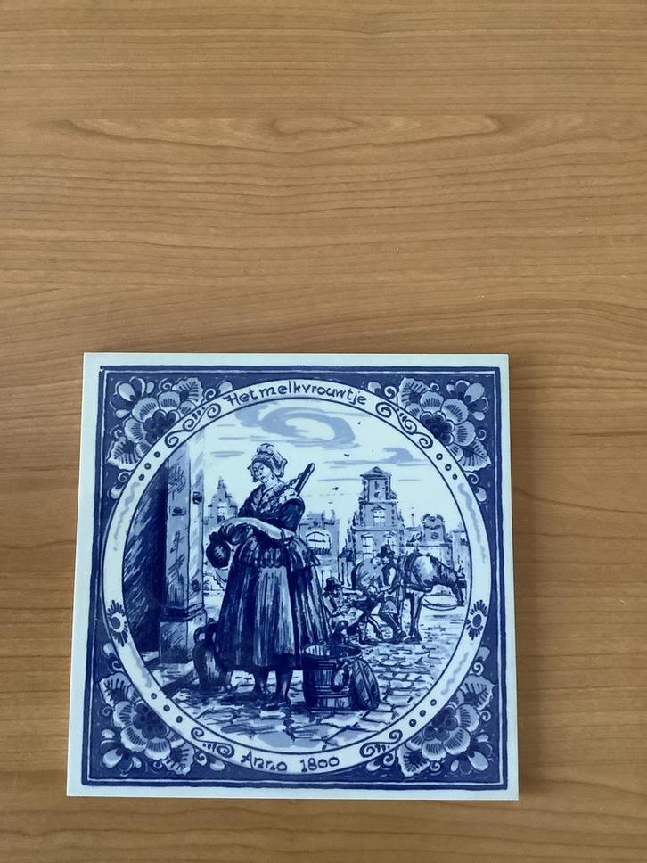 Delfts Blauw Tegeltje - Het Melkvrouwtje, Antiek en Kunst, Antiek | Wandborden en Tegels, Ophalen of Verzenden