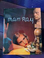 Boek Man Ray door Ronny van de Velde, Ophalen of Verzenden, Gelezen, Overige onderwerpen