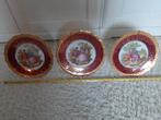 Limoges Rehausse main borden, drie stuks, Verzamelen, Ophalen of Verzenden, Zo goed als nieuw, Porselein, Bord of Schaal