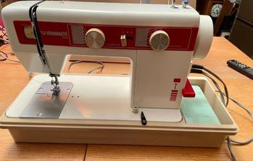 Vendomatic naaimachine beschikbaar voor biedingen