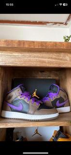 Jordan 1 purple mocha, Kleding | Dames, Nieuw, Ophalen of Verzenden, Sneakers of Gympen, Overige kleuren