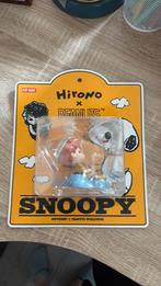 Popmart hirono x snoopy figuur, Ophalen of Verzenden, Snoopy, Nieuw, Beeldje of Figuurtje