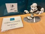 Disney WDCC Touchdown Mickey Mouse, Verzamelen, Ophalen, Overige figuren, Zo goed als nieuw, Beeldje of Figuurtje