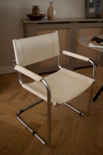 Buisframe stoel in stijl van Mart Stam Breuer Bauhaus beschikbaar voor biedingen