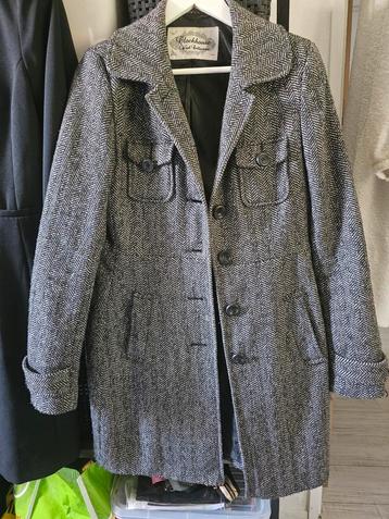 Diverse jassen mantels en hoodies pakket beschikbaar voor biedingen