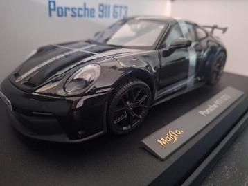 Porsche 911 GT3 2022 Schaal 1:18 beschikbaar voor biedingen