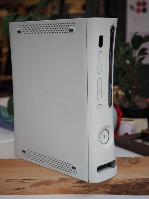 52. Niet werkent! XBOX 360, Spelcomputers en Games, Spelcomputers | Xbox 360, Gebruikt, 60 GB, 360 E, Zonder controller, Ophalen