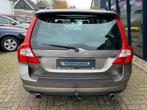 Volvo V70 2.5T R-Design LEER / NAVI / YOUNGTIMER, Voorwielaandrijving, Zwart, 2521 cc, 92 €/maand