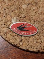Voetbalspeldje de Zwaluwen uit Hoorn., Ophalen of Verzenden, Gebruikt, Sport, Speldje of Pin
