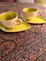 2 aparte koffie kop en schotels, Ophalen of Verzenden, Zo goed als nieuw, Overige stijlen, Kop(pen) en/of Schotel(s)