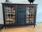 Dressoir hout, Huis en Inrichting, Kasten | Dressoirs, Ophalen, 100 tot 150 cm, Zo goed als nieuw, 25 tot 50 cm