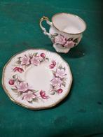 kop en schotel elizabethan bloemen, Antiek en Kunst, Antiek | Servies los, Ophalen of Verzenden