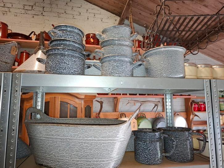 Grote Partij Grijsgewolkt Emaille - 100+ Stuks, Antiek en Kunst, Antiek | Emaille, Ophalen