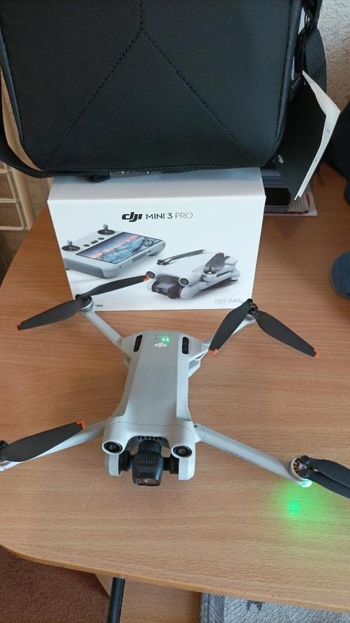 DJI Mini 3 Pro Met Smart Controlle Nieuwstaat Compleet ,625€, Audio, Tv en Foto, Drones, Zo goed als nieuw, Drone met camera, Ophalen of Verzenden