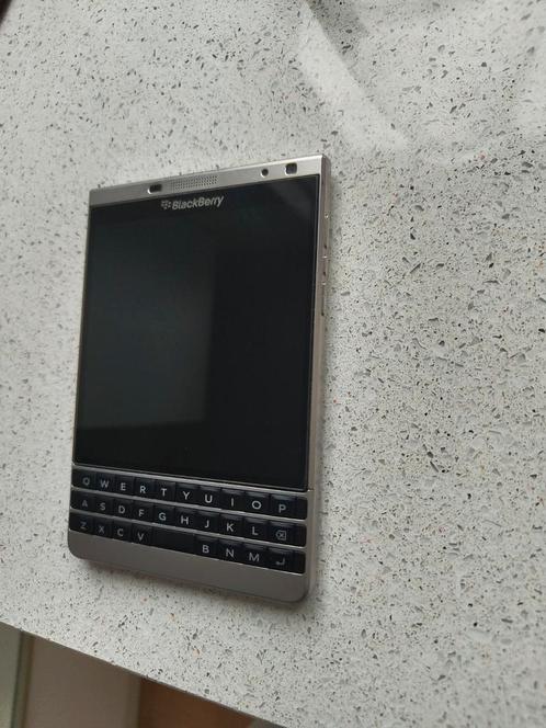 Blackberry Passport Silver, Telecommunicatie, Mobiele telefoons | Blackberry, Gebruikt, Ophalen of Verzenden