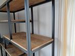 vakkenkast    metaal   mangohout, Huis en Inrichting, Ophalen, Met plank(en), Zo goed als nieuw, Minder dan 150 cm