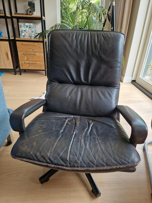 Zwart ledere relax stoel, Huis en Inrichting, Fauteuils, Gebruikt, Leer, 50 tot 75 cm, Minder dan 75 cm, Ophalen