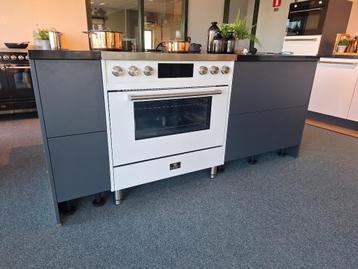 Elementi di Cucina inductie fornuis EM9036-WT-IX-S/Showroom beschikbaar voor biedingen