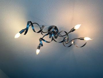 Plafond lamp beschikbaar voor biedingen