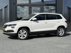 Skoda Karoq 1.0 TSI Amb. Bns Verw. Sportstoelen | Trekhaak |, Auto's, Skoda, Voorwielaandrijving, Stof, Gebruikt, 116 pk