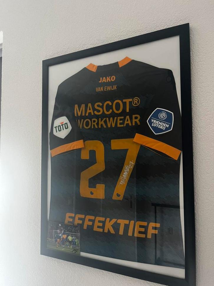 Wedstrijd gedragen shirt Milan van Ewijk, Verzamelen, Sportartikelen en Voetbal, Zo goed als nieuw, Shirt, Overige binnenlandse clubs