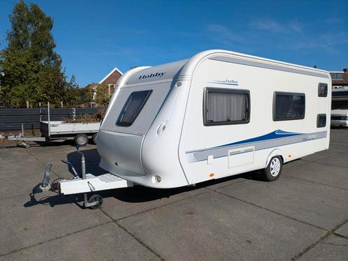 Hobby 500 KMFE Excellent Caravan met voortent en luifel., Caravans en Kamperen, Caravans, Particulier, meer dan 6, 1000 - 1250 kg