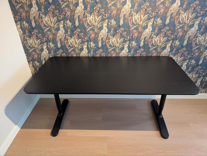 Ikea bekant zwarte bureau tafel 160 x 80 cm, Huis en Inrichting, Bureaus, Zo goed als nieuw, Ophalen