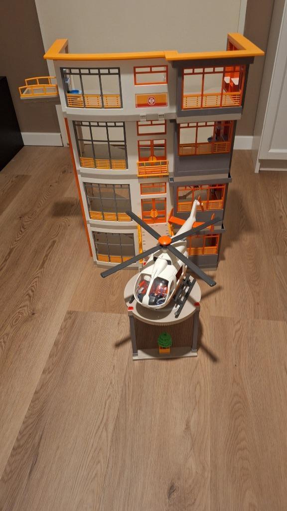 playmobil ziekenhuis+helikopter+2 extra verdiepingen, Kinderen en Baby's, Speelgoed | Playmobil, Gebruikt, Complete set, Ophalen