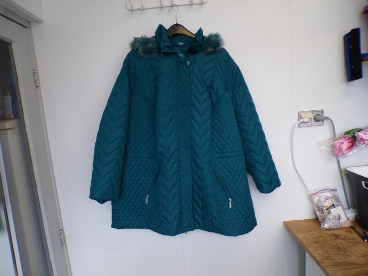 Groene doorgestikte winter jas Mia Moda maat 62, Kleding | Dames, Grote Maten, Zo goed als nieuw, Jas of Mantel, Groen, Ophalen of Verzenden