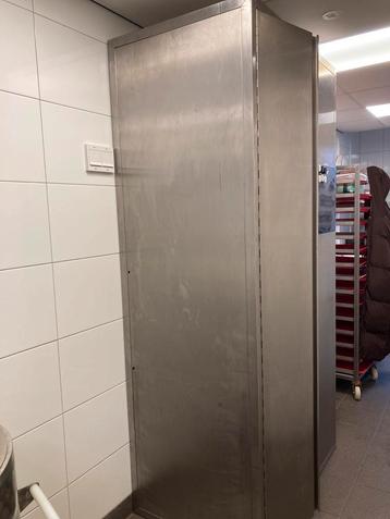 HORECA. OPBERGKAST. RVS MET. 1. DEUR beschikbaar voor biedingen