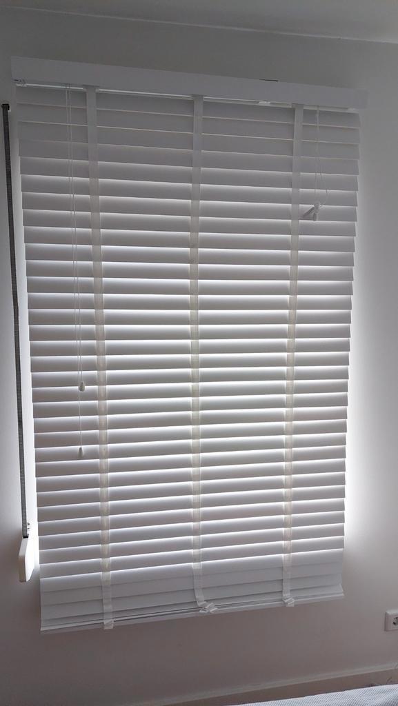 Houten jaloezieën 100x160cm , 2 stuks, Huis en Inrichting, Stoffering | Gordijnen en Lamellen, Zo goed als nieuw, 150 tot 200 cm