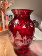 Rode Boheemse Vaas met Slijpwerk, Antiek en Kunst, Antiek | Vazen, Ophalen