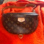 Louis vuitton bumbag, Sieraden, Tassen en Uiterlijk, Tassen | Damestassen, Ophalen, Zo goed als nieuw, Bruin, Handtas