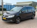 Volkswagen Sharan 2.0 TDI 170PK Dsg 7 PERSOONS VOL OPTIES LU, Auto's, Volkswagen, Euro 5, Zwart, 4 cilinders, 193 €/maand