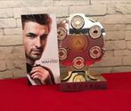 Parfum display Wanted Azzaro men in zeer goede staat, Verzamelen, Parfumverzamelingen, Verzenden, Zo goed als nieuw, Toebehoren