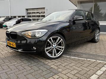 BMW 1-serie 114i EDE Business | LMV 19 | Sport | Airco | NAV beschikbaar voor biedingen