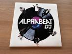 Alphabeat - DJ - 12 inch vinyl - incl. stickervel, Cd's en Dvd's, Ophalen of Verzenden, Zo goed als nieuw, 12 inch