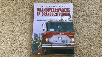 Brandweerwagens en Brandbestrijding, Neil Wallington. 2005 beschikbaar voor biedingen