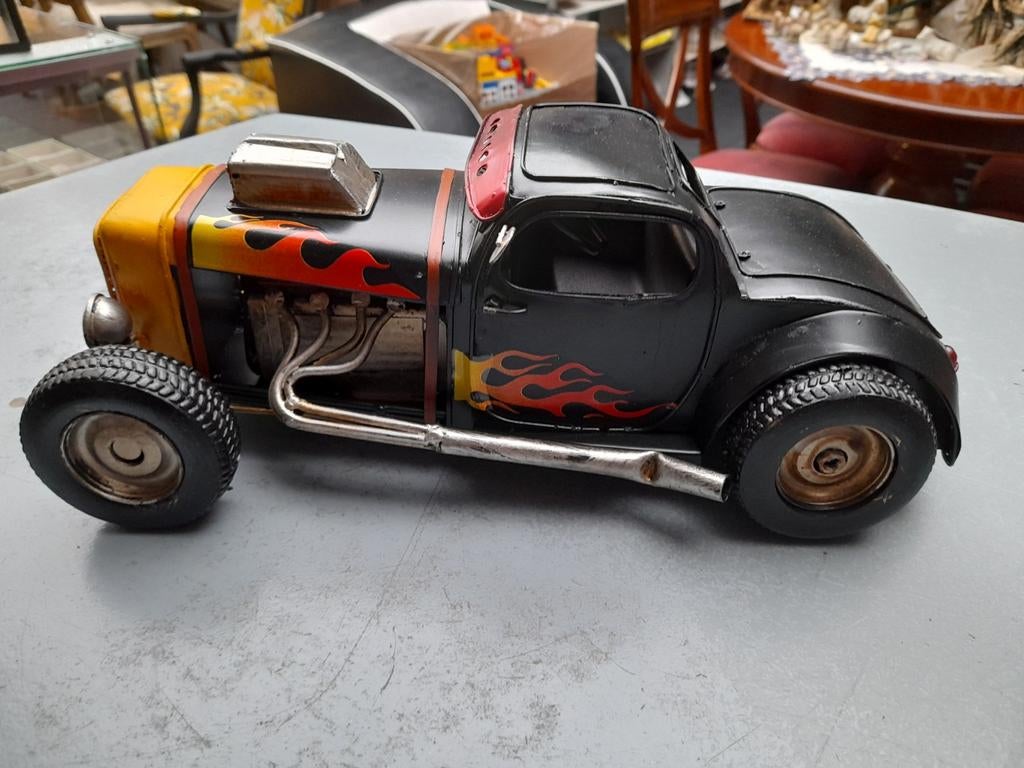Mooie blikken auto, Hobby en Vrije tijd, Modelauto's | 1:24, Ophalen of Verzenden, Zo goed als nieuw, Maisto