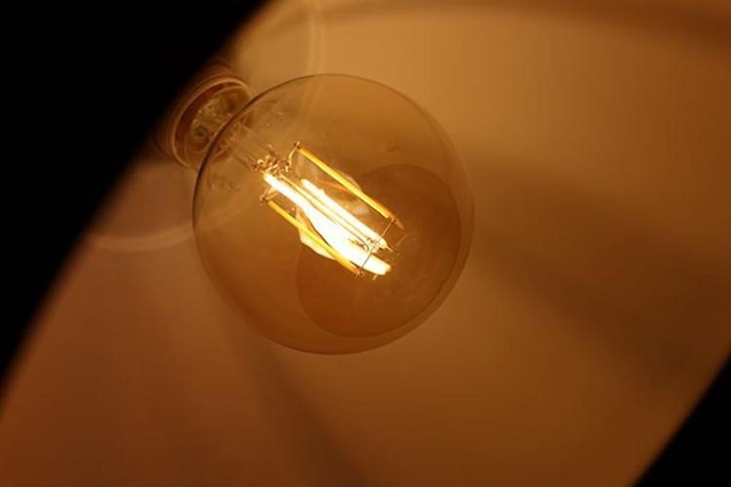 LSC Smart Connect LED filament G95 globe lamp (E27) met WIFI, Huis en Inrichting, Led-lamp, Gebruikt, Minder dan 30 watt, E27 (groot)