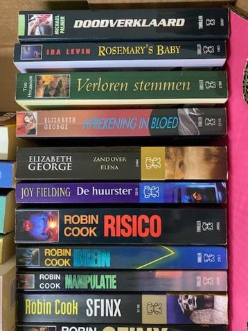 Diverse thrillers van verschillende auteurs, doos 41 stuks beschikbaar voor biedingen