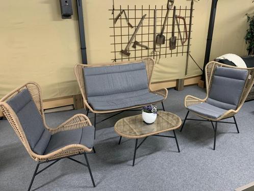Tuinsetje met 2 stoelen, een bankje en een tafel, Tuin en Terras, Tuinsets en Loungesets, Nieuw, Tuinset, Overige materialen, 4 zitplaatsen