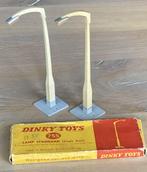 Dinky Toys 755 - 2 x Lamp Standard Single Lantaarnpaal 1962, Hobby en Vrije tijd, Dinky Toys, Overige typen, Gebruikt, Ophalen of Verzenden