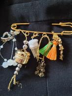 Kruikenstad speld met bedels, Geen merk, Ophalen of Verzenden, Nieuw