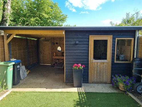 Tuinhuis met overkapping, Tuin en Terras, Tuinhuizen, Zo goed als nieuw, Schuur, Hout, 250 tot 500 cm, 200 tot 400 cm, 1 raam